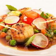 Рецепт Окрошки с лососем и гребешками