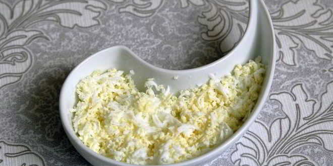 Рецепт окрошки с морковной ботвой и белым квасом