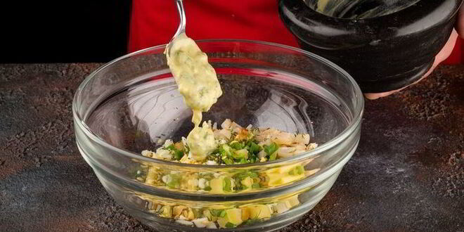 Рецепт окрошки с морскими гребешками