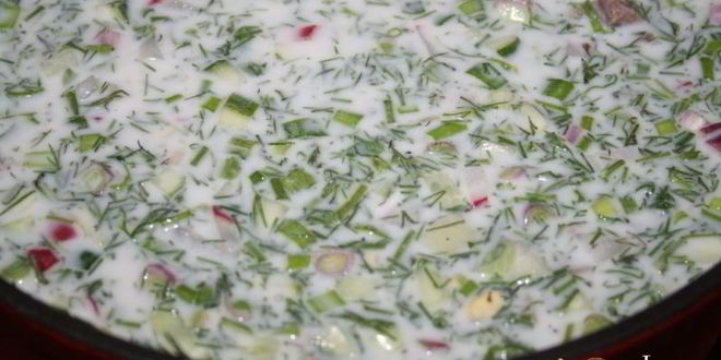 Рецепт весенней окрошки с отварной говядиной на кефире и минералке