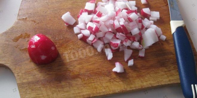 Рецепт вкусной окрошки на сметане и воде