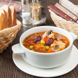 Рецепт Овощного супа с беконом и фасолью