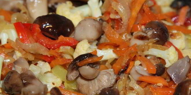 Рецепт овощного супа с белково-кунжутным омлетом