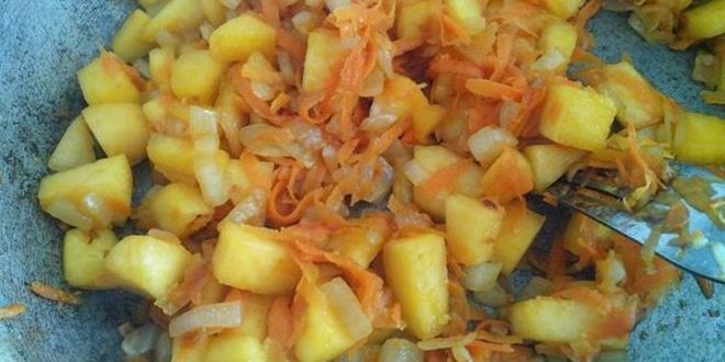 Рецепт овощного супа с куриными кнелями