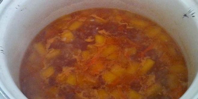 Рецепт овощного супа с куриными кнелями
