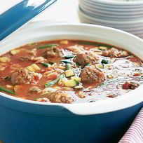 Овощной суп с сыром, фрикадельками и вермишелью по-итальянски