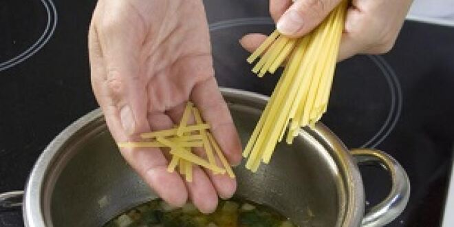 Рецепт супа минестроне с соусом песто