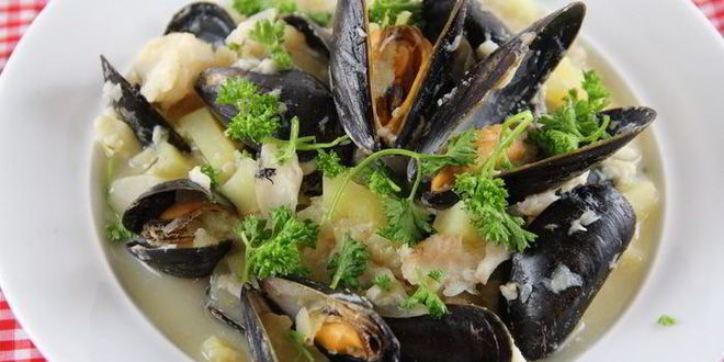 Рецепт густой похлебки с картофелем, мидиями и треской