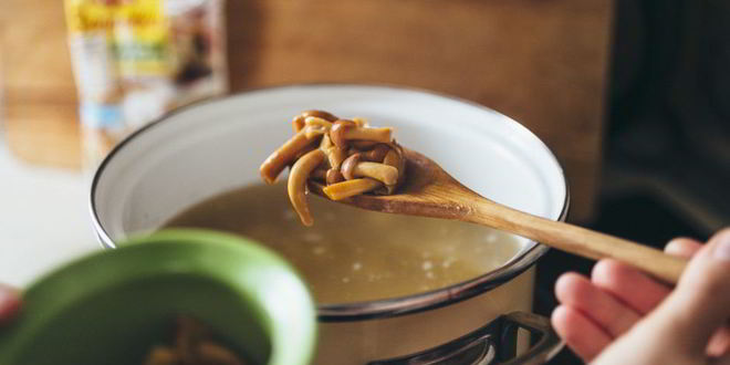 Рецепт рассольника с маринованными опятами