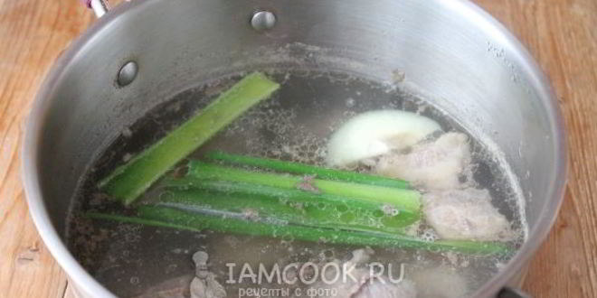 Рецепт рассольника с перловкой и солеными огурцами с говядиной