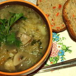 Рецепт Постных щей из квашеной капусты с шампиньонами