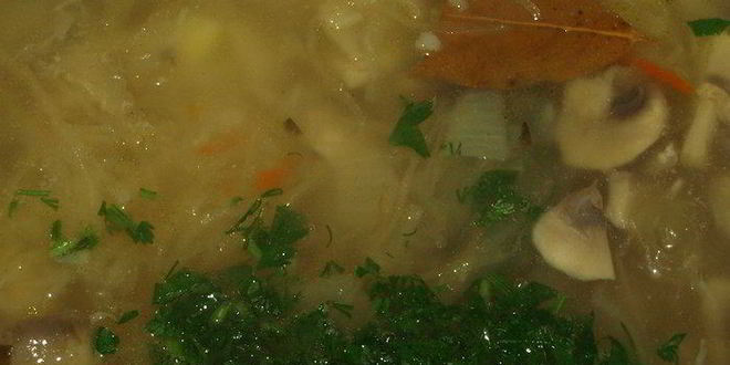 Рецепт постных щей из квашеной капусты с шампиньонами