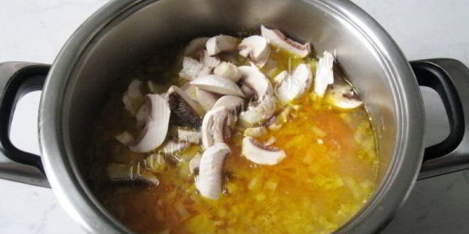 Рецепт щей с квашеной капустой и грибами