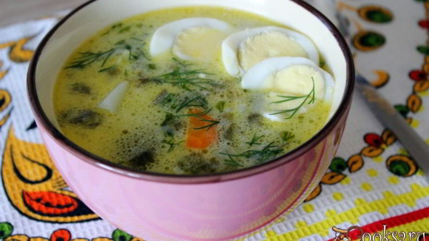 Рецепт зеленых летних щей со сметаной