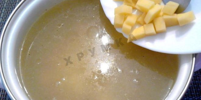 Рецепт зеленых щей с крапивой и щавелем с яйцом