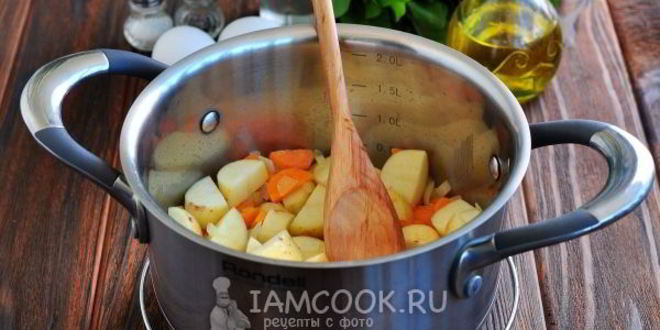 Рецепт зеленых щей со щавелем и яйцом