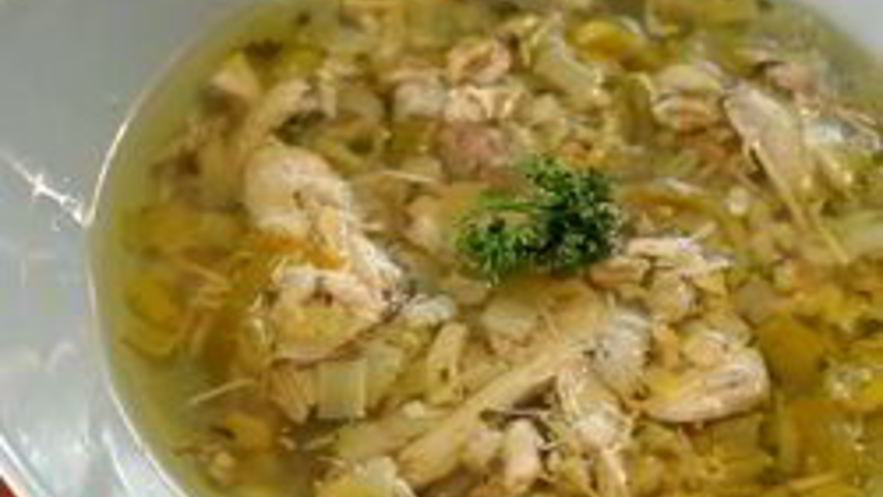 Рецепт шотландского куриного супа с луком-пореем