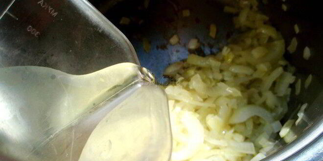 Рецепт шотландского лукового супа с копченой свининой