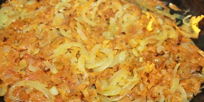 Рецепт мясной солянки с колбасами