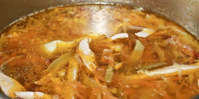 Рецепт мясной солянки с колбасами