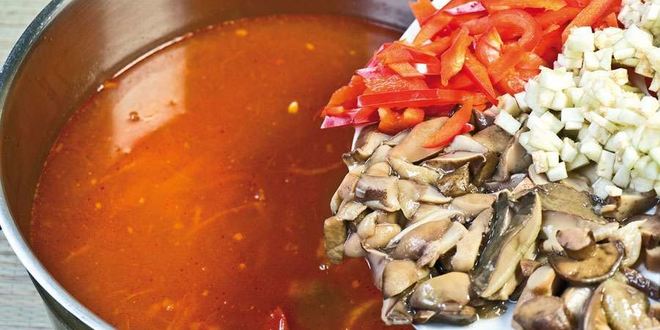 Рецепт овощной солянки с грибами
