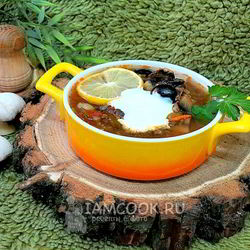 Рецепт Солянки грибной с огурцами
