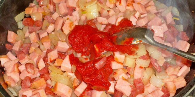 Рецепт солянки классической с колбасой