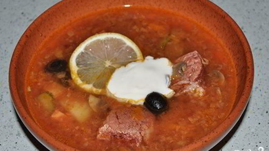 Рецепт солянки с грибами в мультиварке