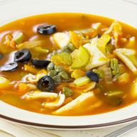 Рецепт Солянки с кальмаром, оливками и овощами