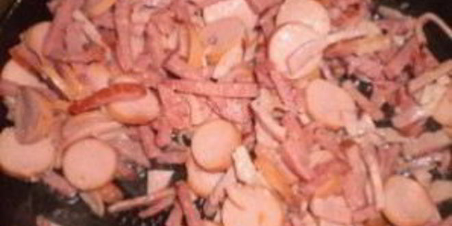 Рецепт солянки с колбасой и грибами