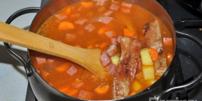 Рецепт солянки с копчеными ребрами