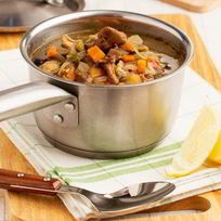 Солянка с лимоном