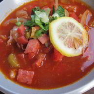 Рецепт Солянки с оливками и колбасой