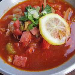 Рецепт Солянки с оливками и колбасой