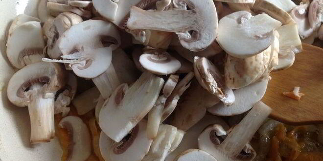 Рецепт сливочно-грибного суп-пюре с фрикадельками