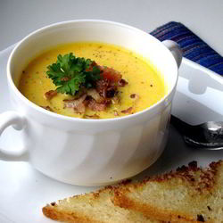Рецепт Супа-пюре из тыквы с беконом и орехами