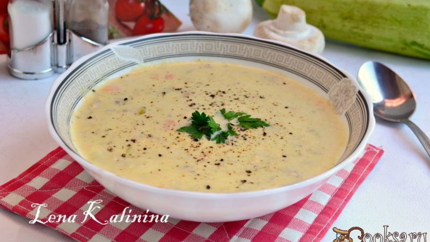 Рецепт супа-пюре с кабачками, шампиньонами и плавленым сыром