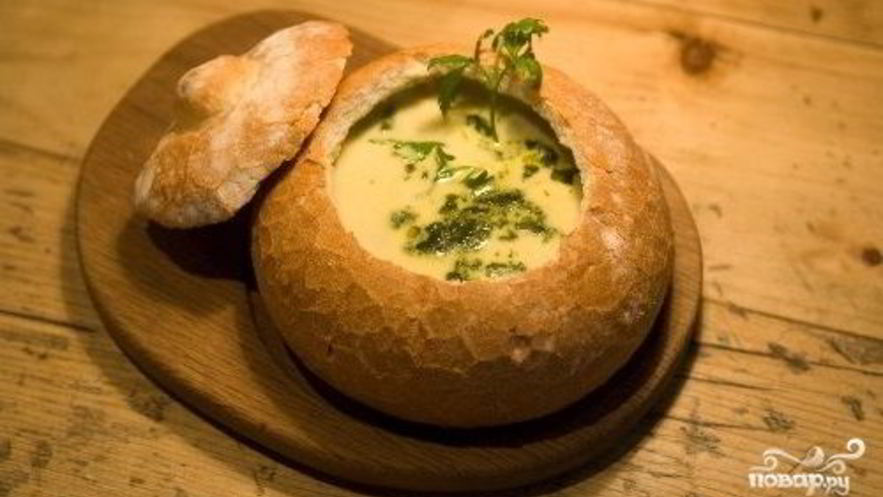 Рецепт супа в тарелке из хлеба