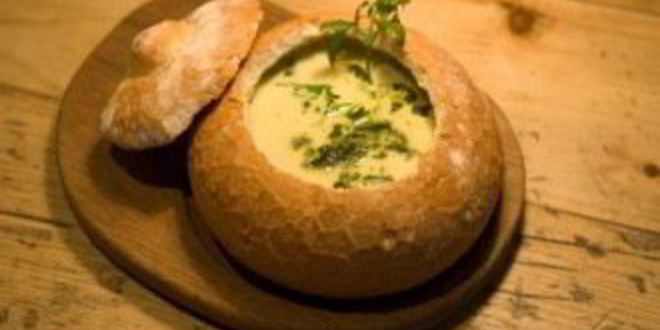 Рецепт супа в тарелке из хлеба