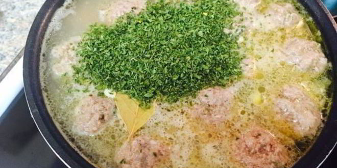 Рецепт сырного супа с фрикадельками