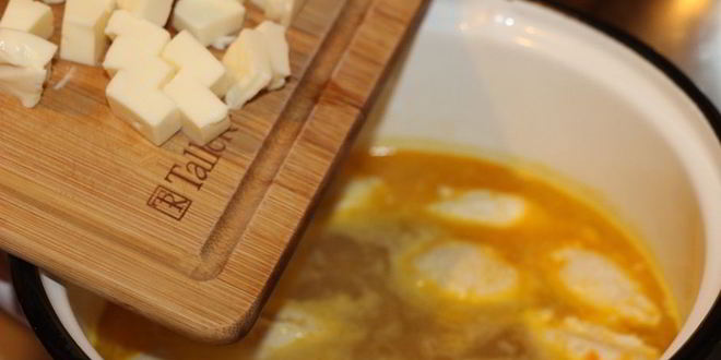 Рецепт сырного супа с кнелями