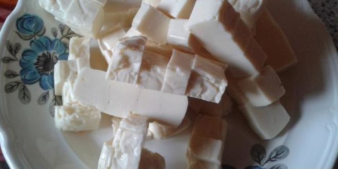 Рецепт сырного супа с колбасой