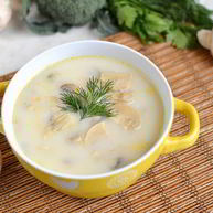 Рецепт Сырного супа с курицей и грибами
