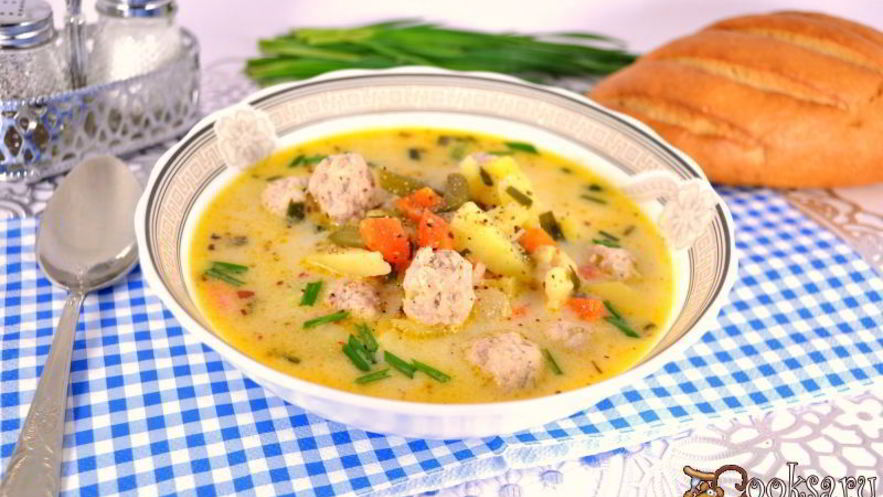 Рецепт сырного супа с замороженными овощами, зеленью чеснока и фрикадельками