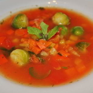 Рецепт Томатного супа с брюссельской капустой и репой