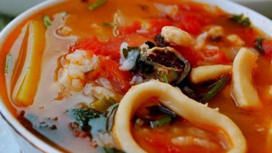 Рецепт томатного супа с рисом и морепродуктами