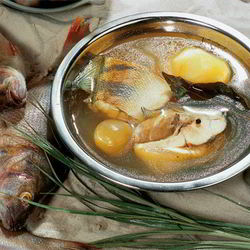 Рецепт Рыбацкой ухи из судачков