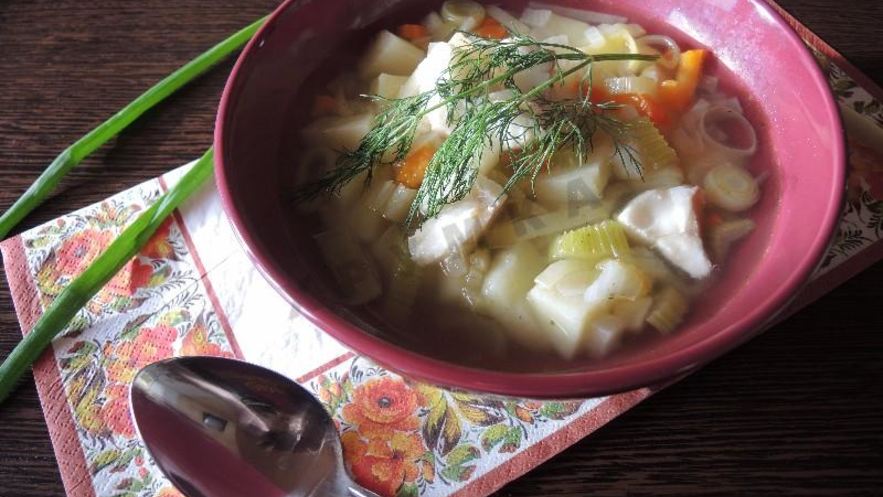 Рецепт рыбного супа уха из минтая