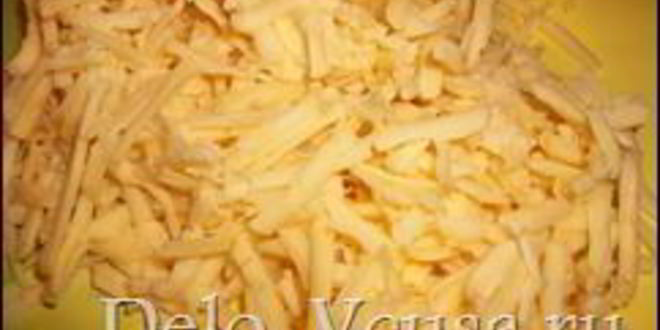 Рецепт блинчиков с куриным филе, грибами и сыром