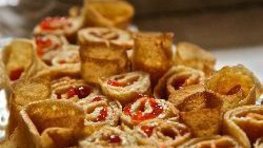 Рецепт блинов с красной икрой